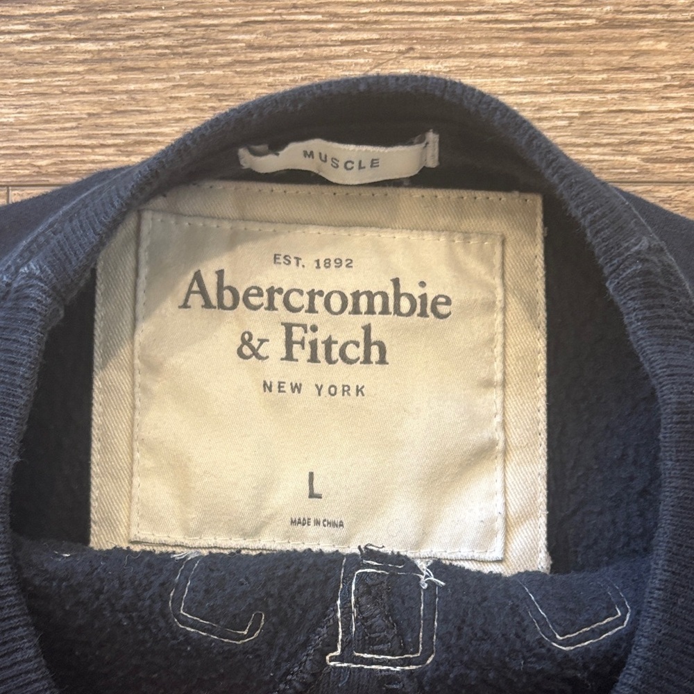 Abercrombie & Fitch Muscle Fit Sweatshirt Dark Navy Blue Crewneck Men's Size L - Picture 2 of 12